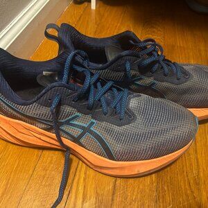 NOVABLAST 3 LE | Men | ASICS - beater running shoes size 10.5